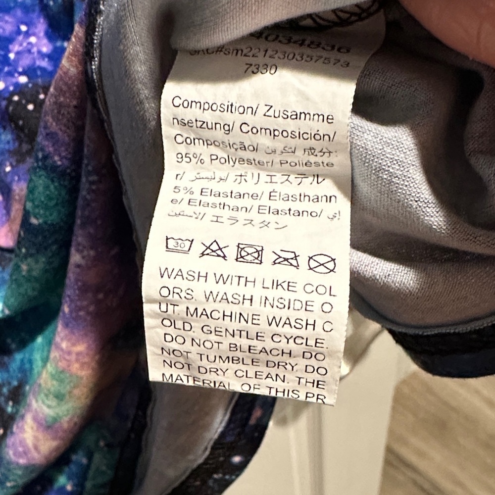 SHEIN Galaxy Black Light Reflective Print Short Sleeve Tee - Multicolor - Picture 5 of 5